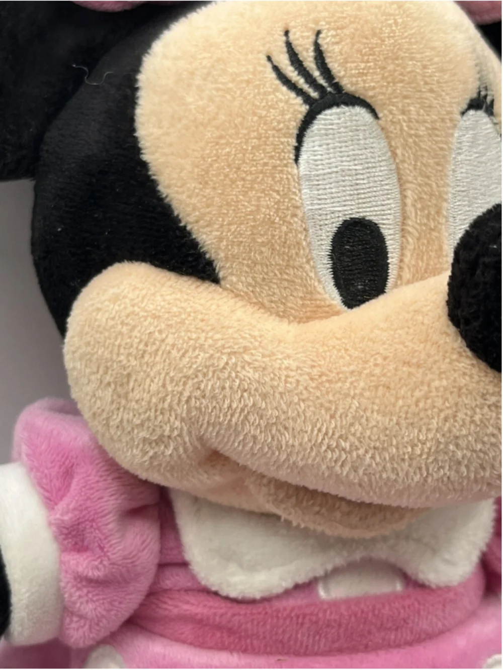 Disney Store Plush Minnie Mouse Plush Embroidered Detail Pink Bow Shoes Dress